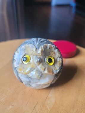 Hand carved Italian Alabaster Owl. Paper Weight